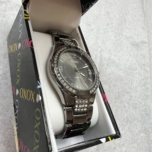 XOXO Women's Gunmetal Gray Analog-Quartz Bracelet Wristwatch - New in Box - Picture 2 of 5